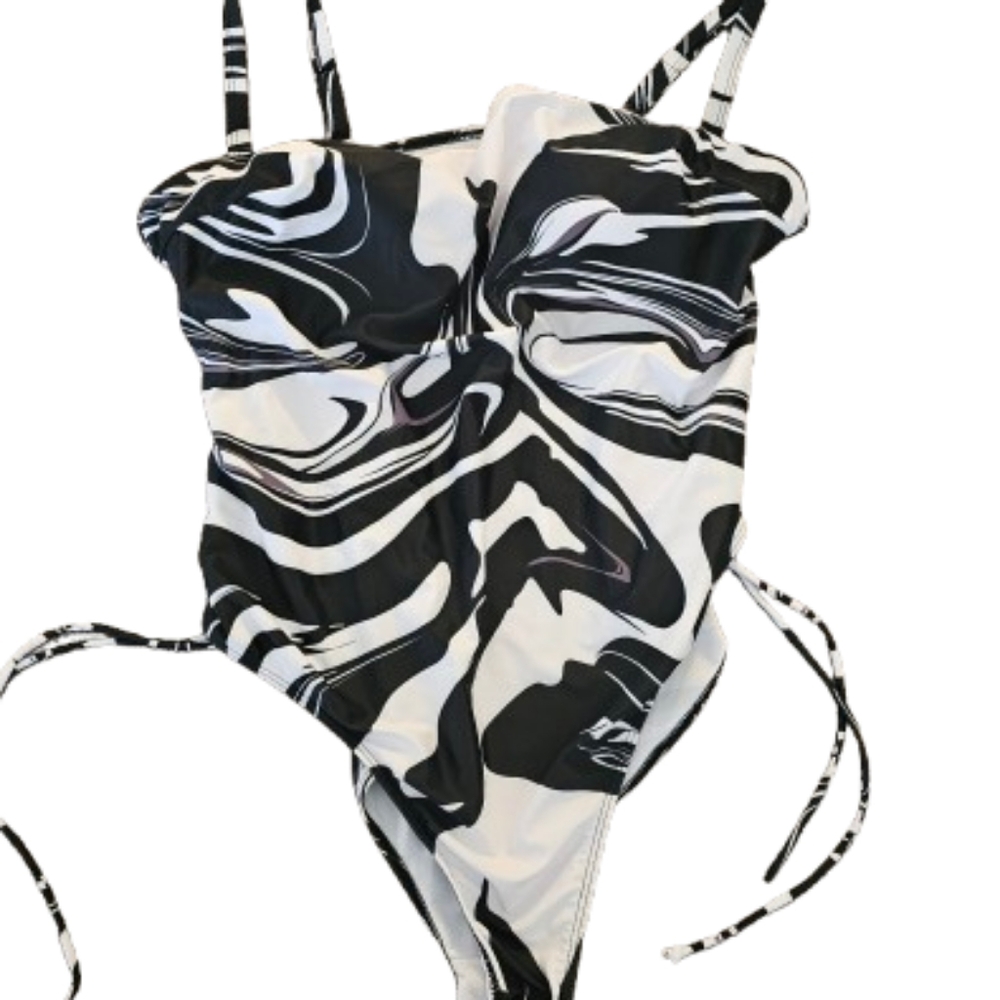 Swimsuit Plus Size One Piece Black & White  NWOT - Picture 3 of 7